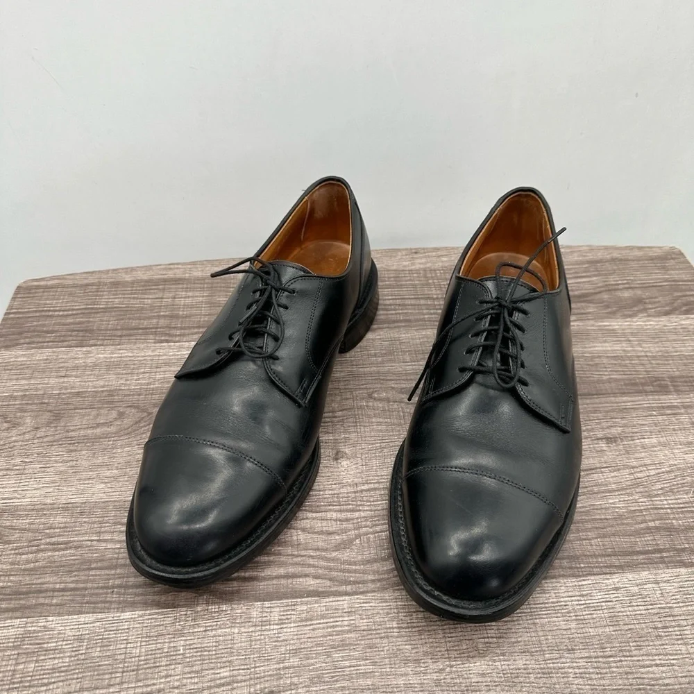ALLEN EDMONDS Black leather men's oxford Lace up hand crafted dress shoe.  12D